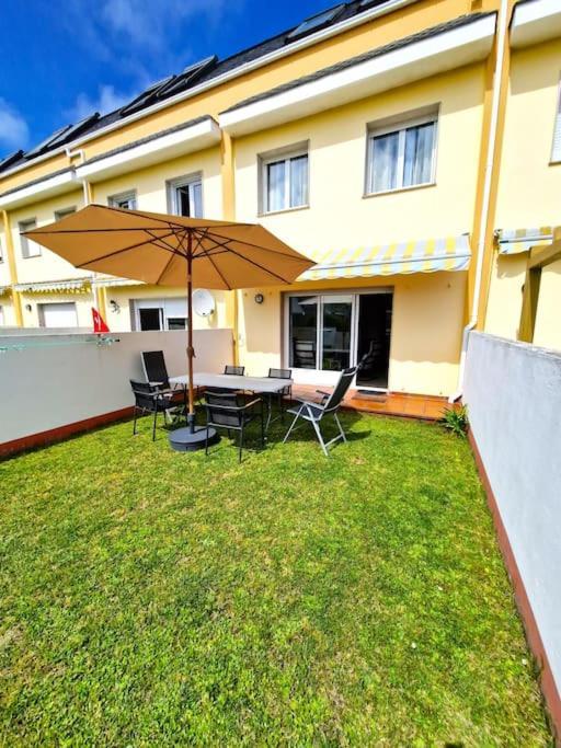 Villa Deluxe Playa Foz Luaran gambar